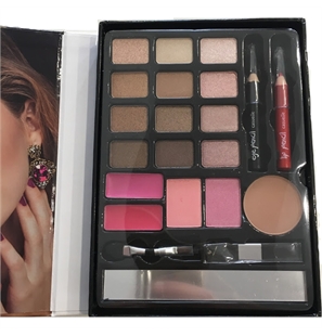 CASUELLE BEAUTY BOOK SPECIAL EDITION