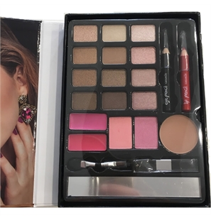 CASUELLE BEAUTY BOOK SPECIAL EDITION