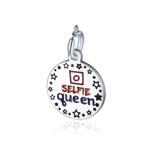 SELFIE QUEEN - 13CH056-1 - SELFIE QUEEN-1 - BRANDOHMYGIFT-1